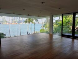 Ocean Drive (D4), Detached #576226371